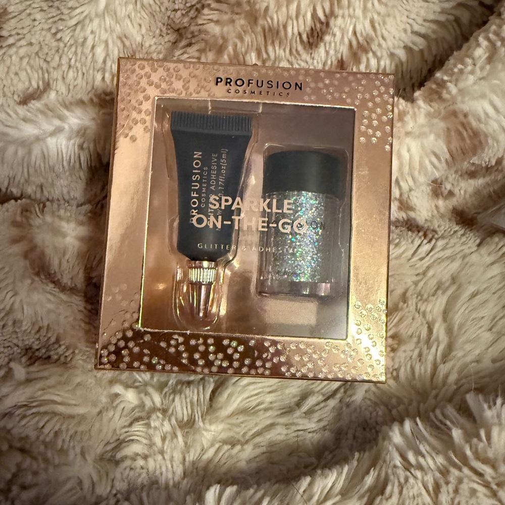 Profusion Cosmetics Sparkle On-The-Go Set - Black and Silver